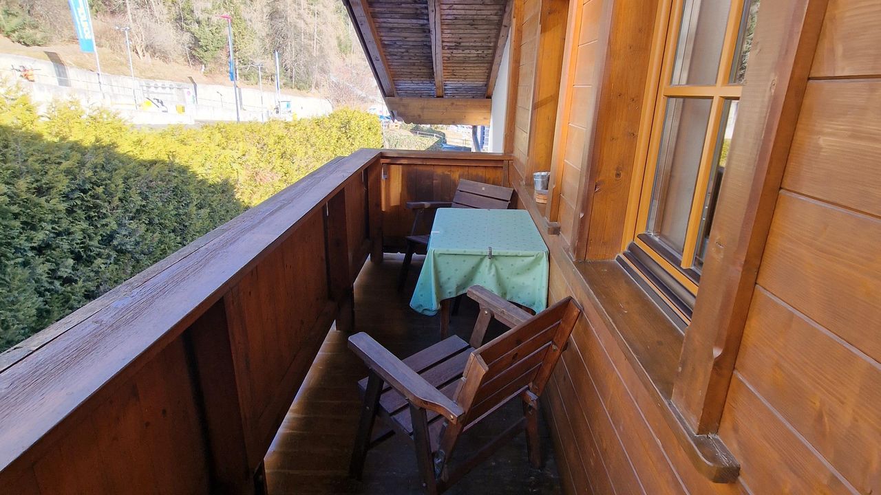 1000129480 1000129480